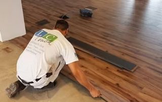 LC Touch rénove le parquet